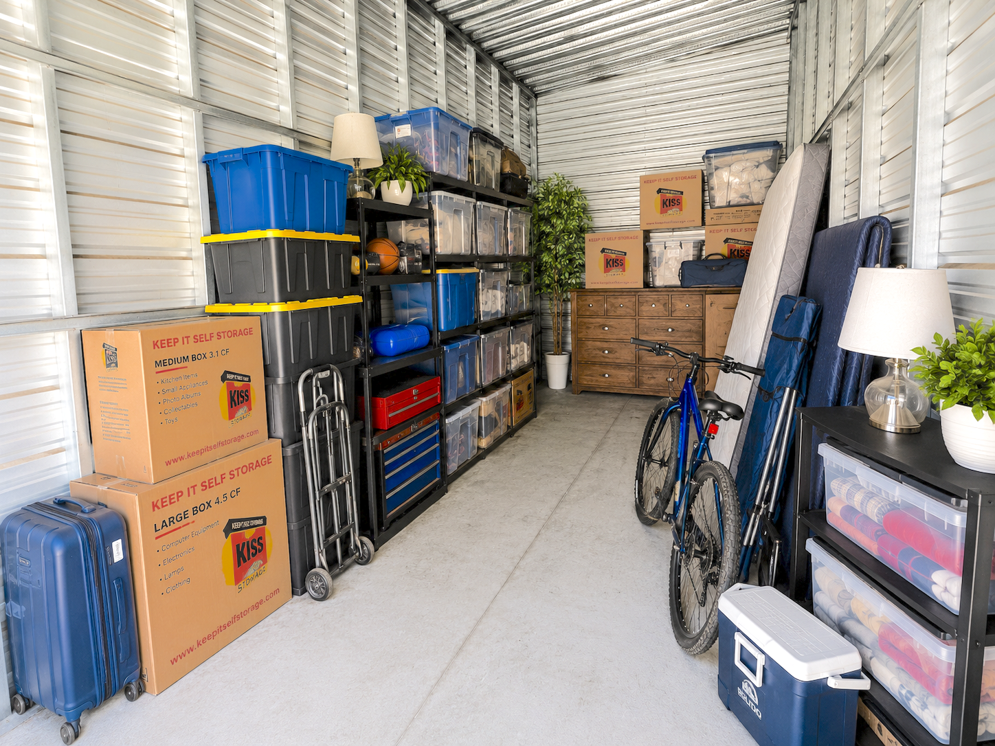 10x20 Santa Clarita Drive Up Self Storage 